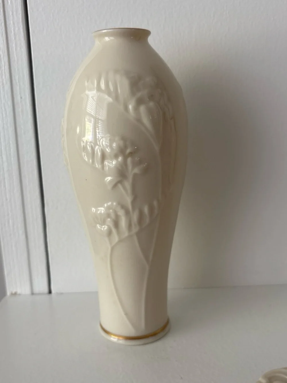 Lenox Cream Ceramic Floral Relief Vase Set with Gold Trim Accent